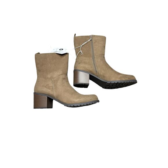 New with Box Universal Threads Loretta Boots Taupe Size 8.5 - Picture 2 of 7